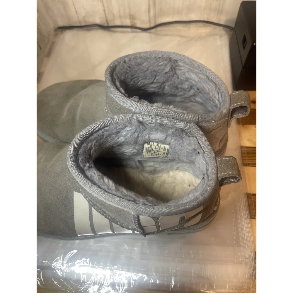 Ugg Classic Ultra Mini  Ankle Boot Grey Suede Women's Size 8 Warm, And Comfy